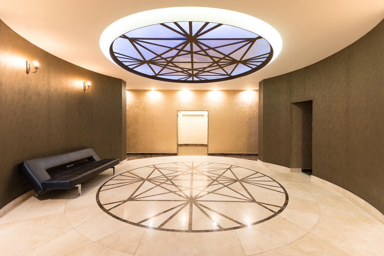 Hotel Prahova Plaza Плоешти Экстерьер фото